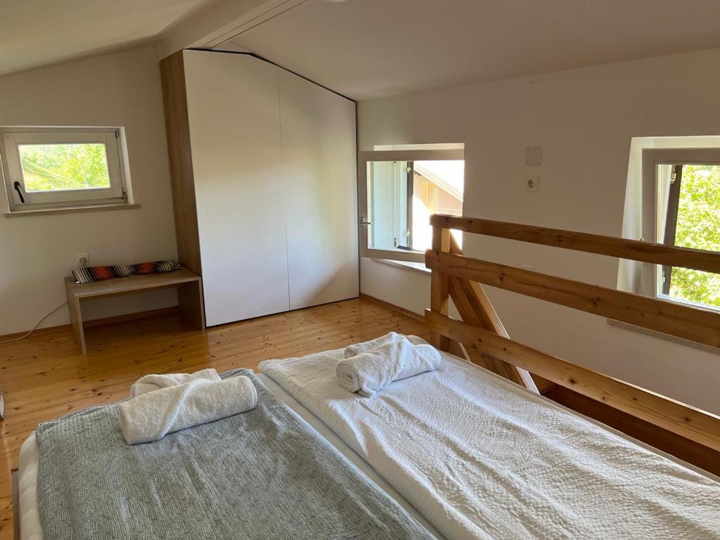 Cosy Cottage With Views Near Kobarid Exteriör bild