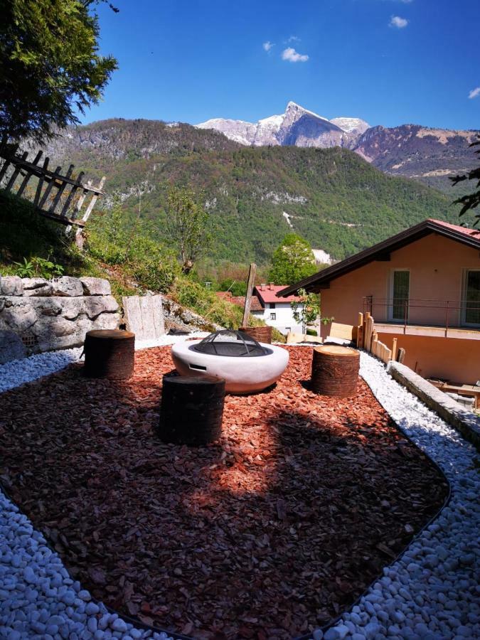 Cosy Cottage With Views Near Kobarid Exteriör bild